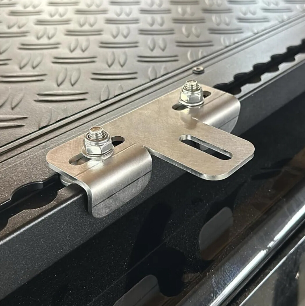 Black Sheep Ineos Grenadier Tagtelt Adapter til Tagplatform